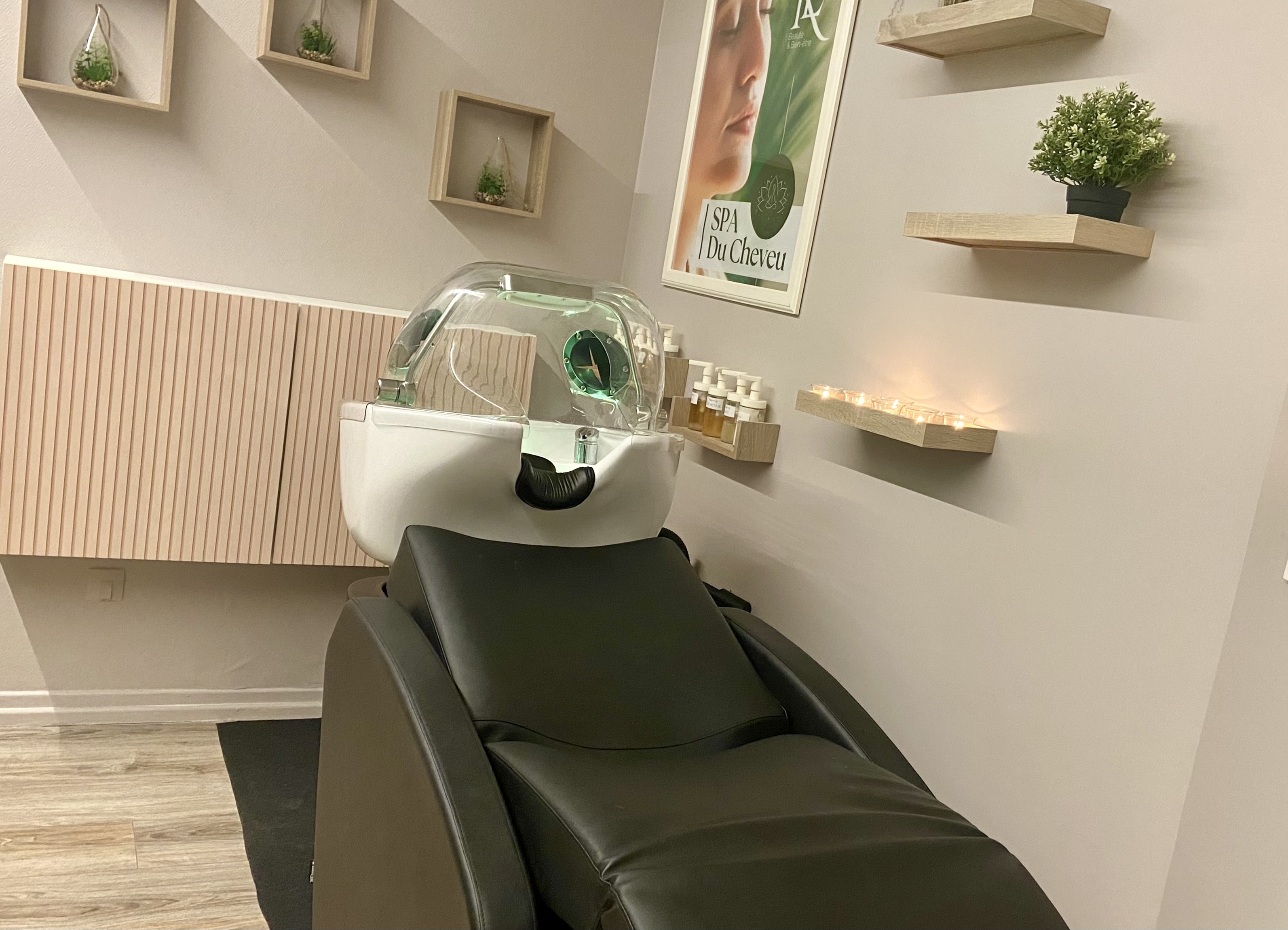 Fauteuil Head Spa dans la salle du Spa du Cheveu Lucia Rizzo