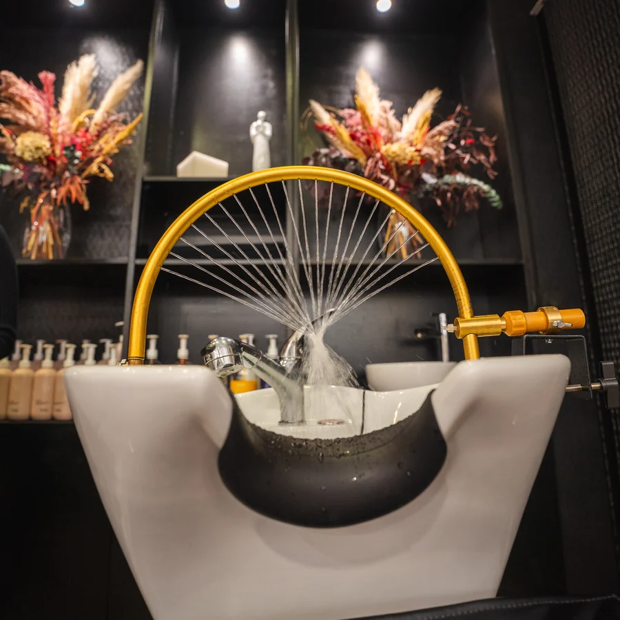 Le rituel du bac au salon Lucia Rizzo